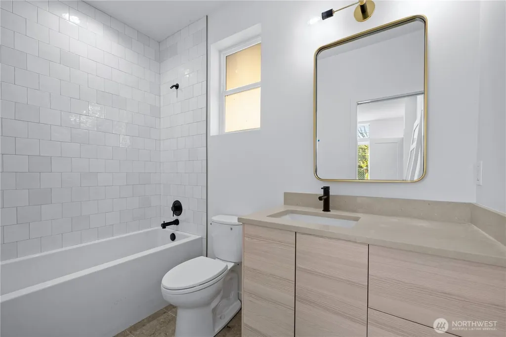1138 NW 57th Street Seattle WA 98107
