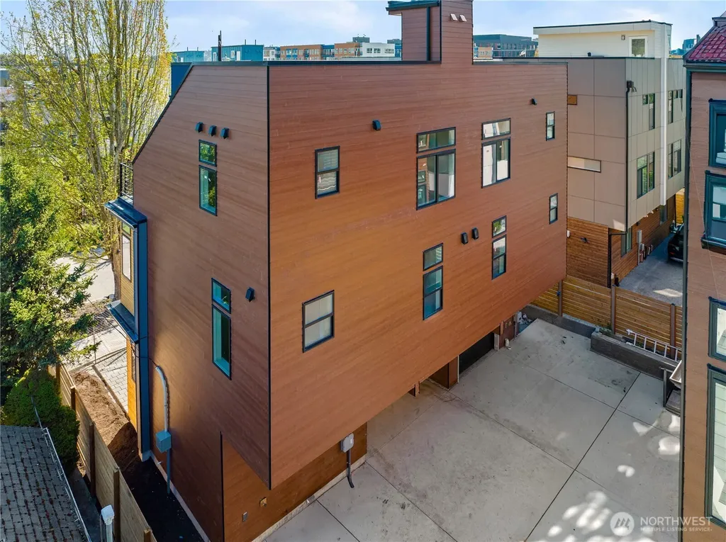 1138 NW 57th Street Seattle WA 98107
