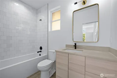 1138 NW 57th Street Seattle WA 98107