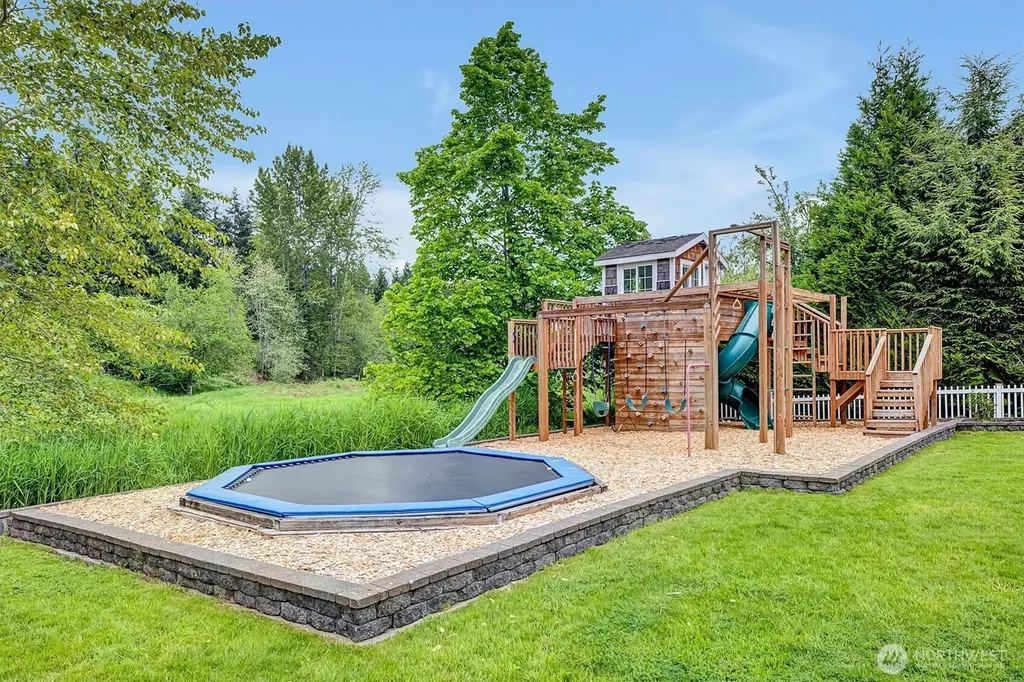 4511 238th Place SE Sammamish WA 98029