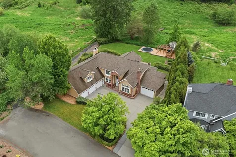 4511 238th Place SE Sammamish WA 98029
