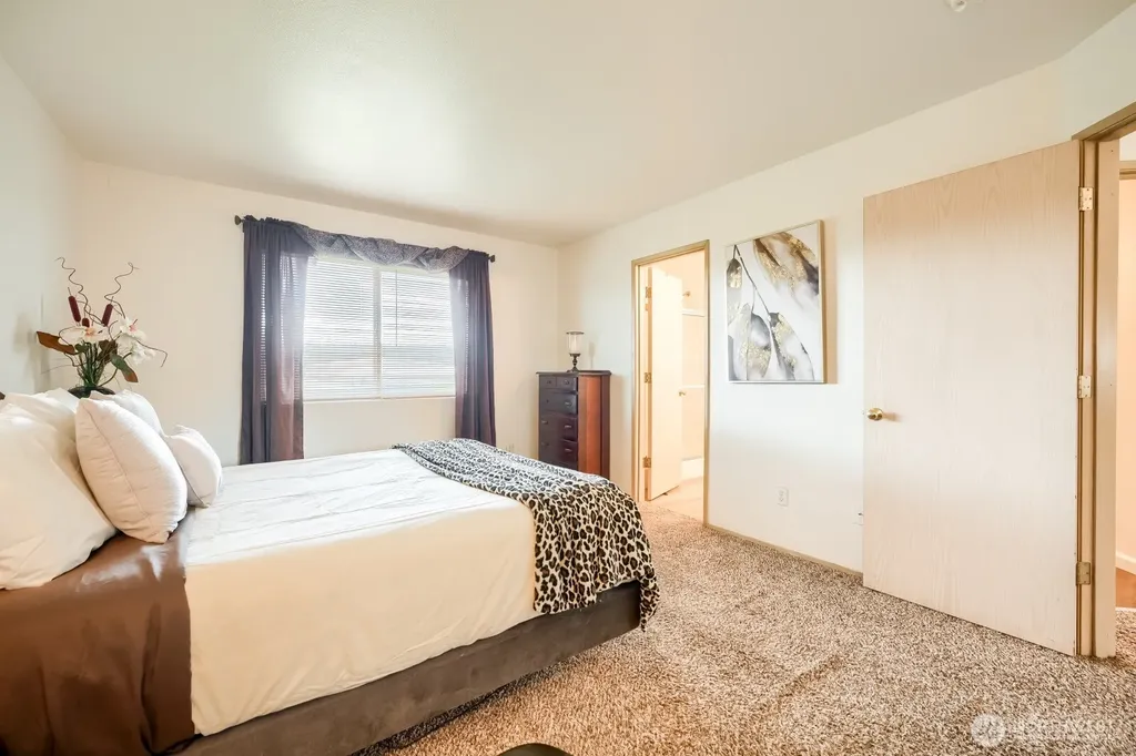 21908 40th Avenue E Spanaway WA 98387