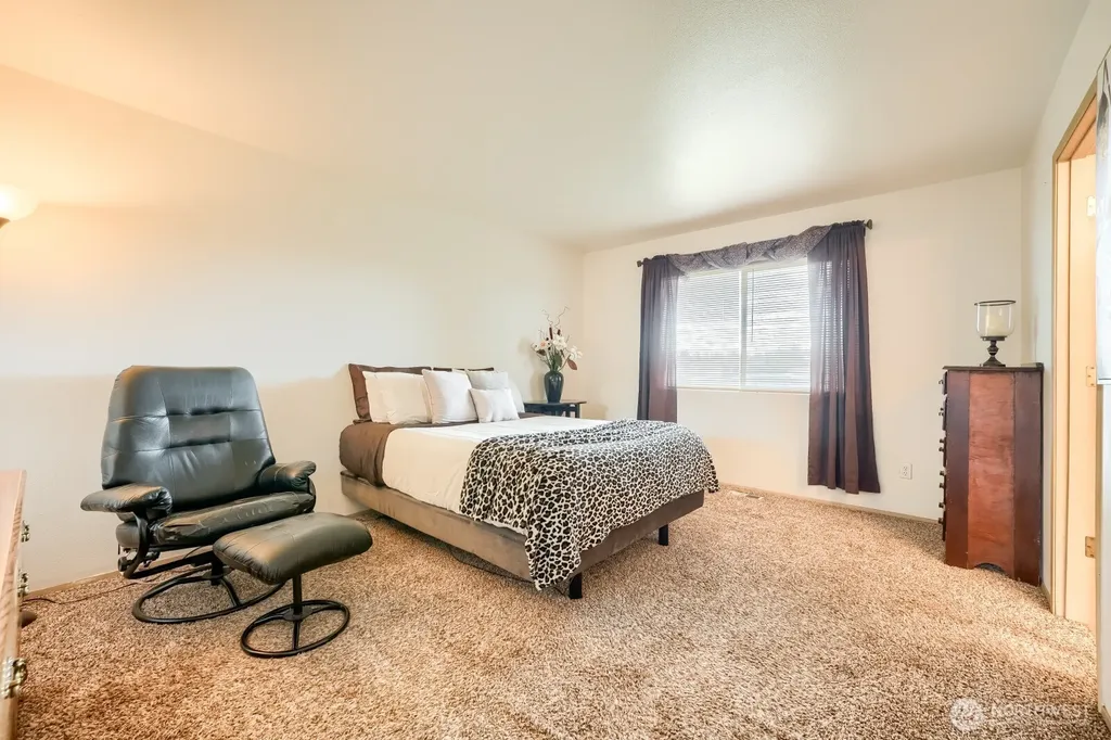 21908 40th Avenue E Spanaway WA 98387