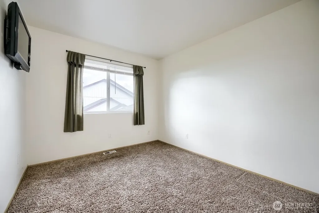 21908 40th Avenue E Spanaway WA 98387