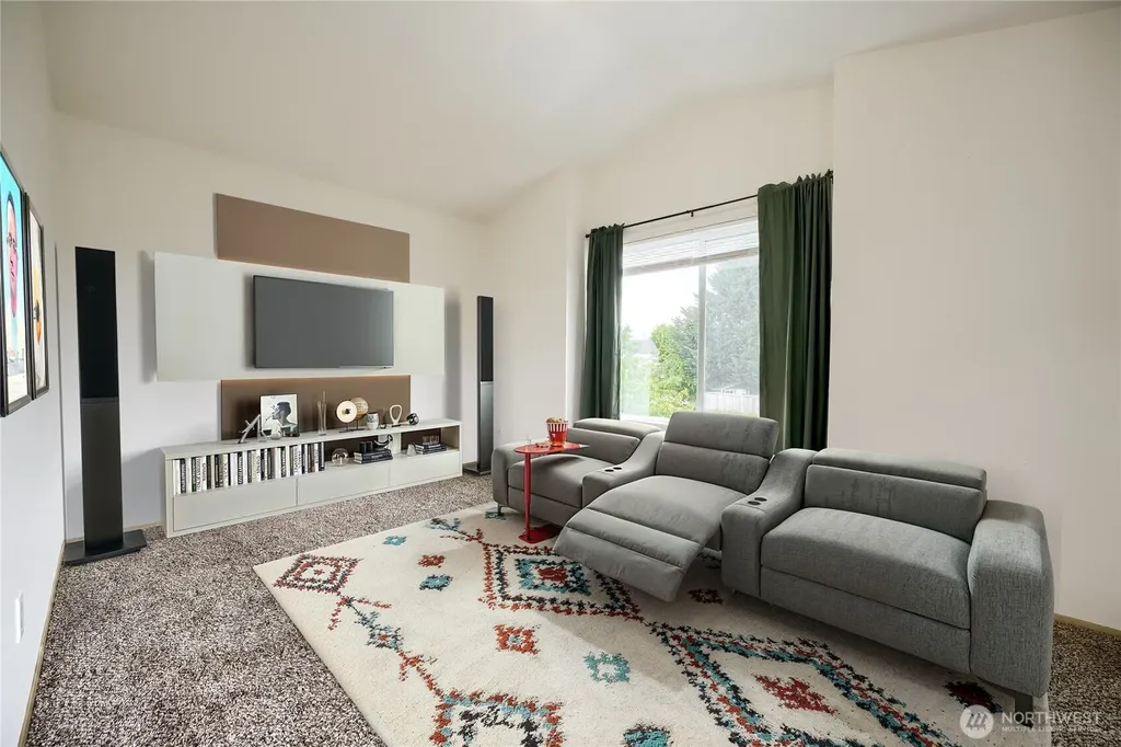 21908 40th Avenue E Spanaway WA 98387