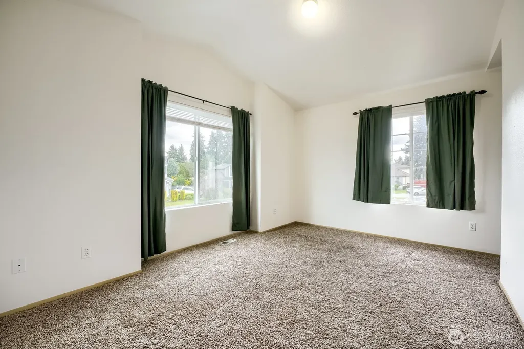 21908 40th Avenue E Spanaway WA 98387
