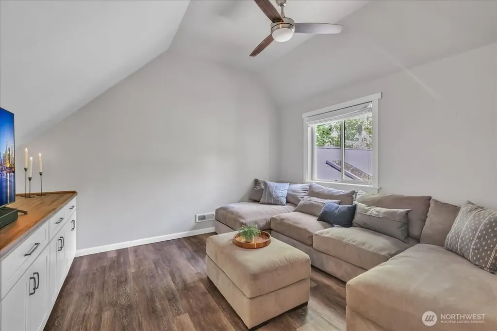 3936 Forest Park Street NW Olympia WA 98502