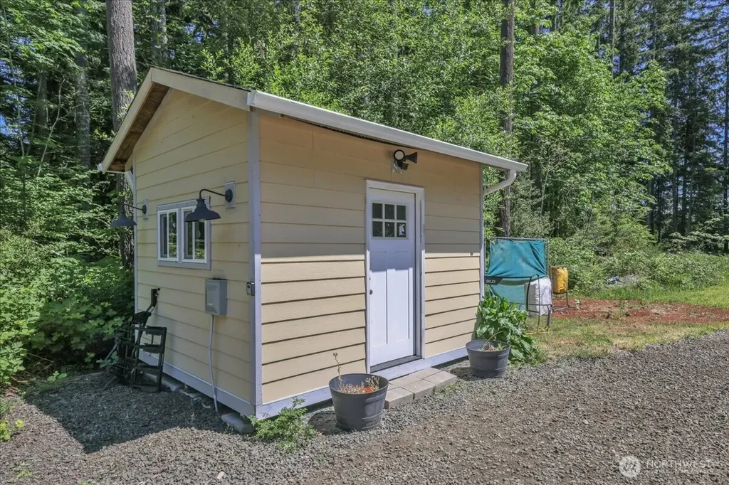 3936 Forest Park Street NW Olympia WA 98502