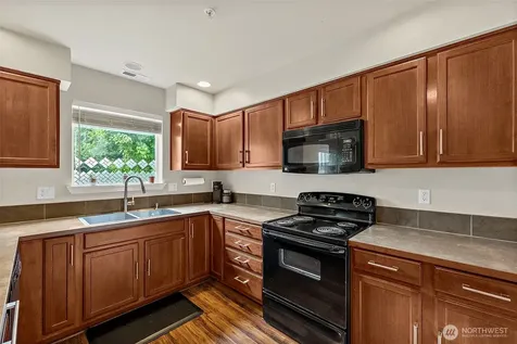 17805 79th Avenue Ct E Puyallup WA 98375