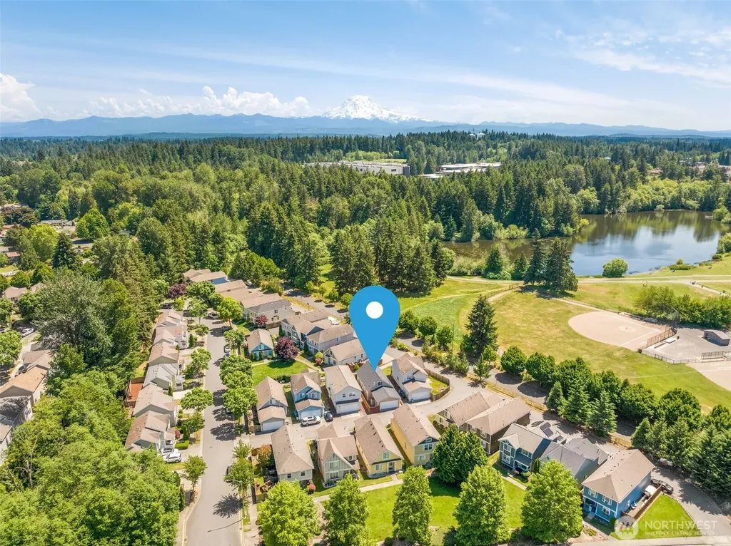 726 29th Avenue SE Puyallup WA 98374