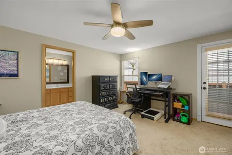 726 29th Avenue SE Puyallup WA 98374