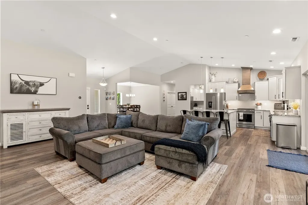 17908 273rd Avenue E Buckley WA 98321