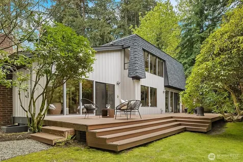 10020 NE 27th Street Bellevue WA 98004