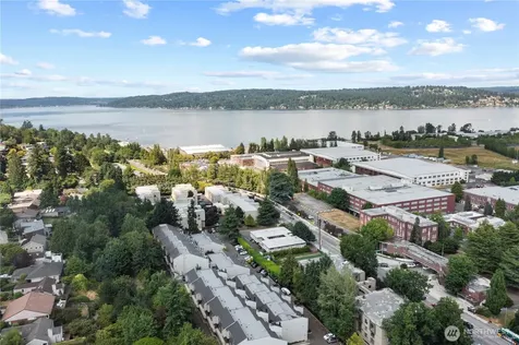 5829 NE 75th Street Seattle WA 98115