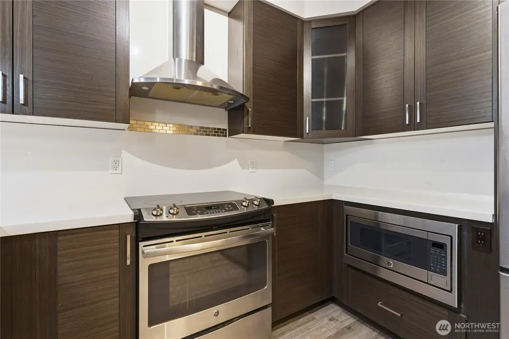 1760 NW 56th Street Seattle WA 98107