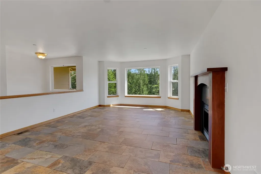 41216 305 Avenue SE Enumclaw WA 98022