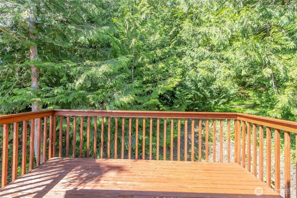 41216 305 Avenue SE Enumclaw WA 98022