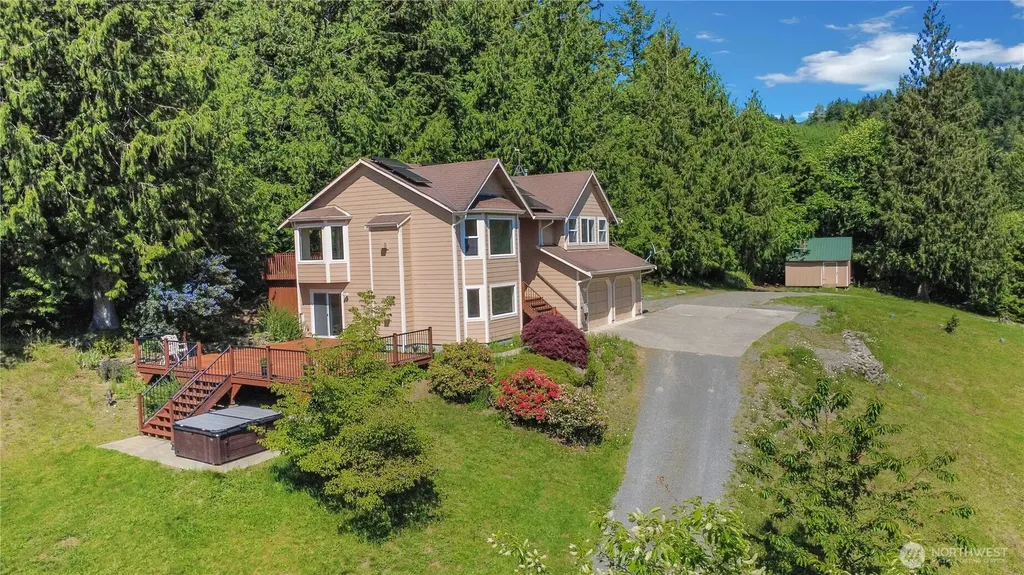 41216 305 Avenue SE Enumclaw WA 98022