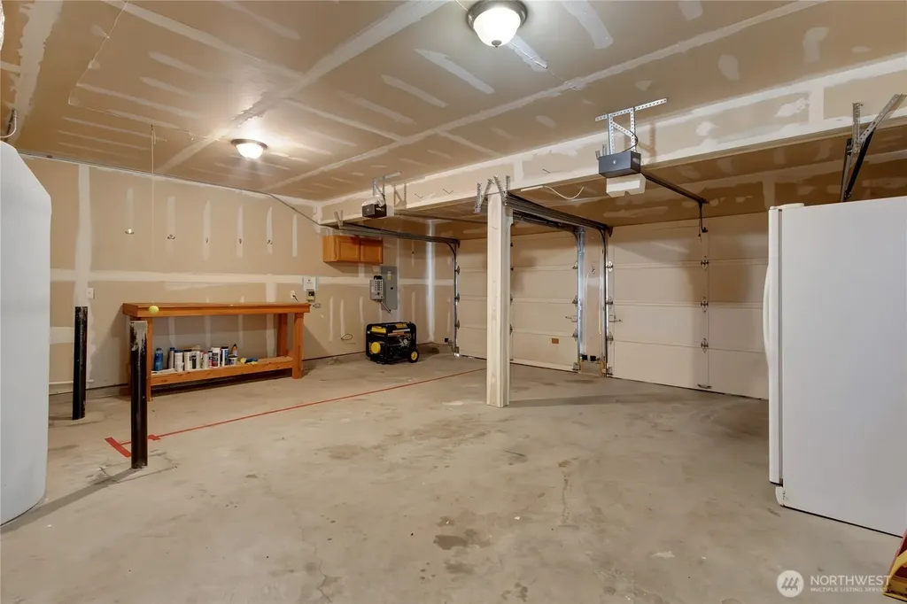 41216 305 Avenue SE Enumclaw WA 98022