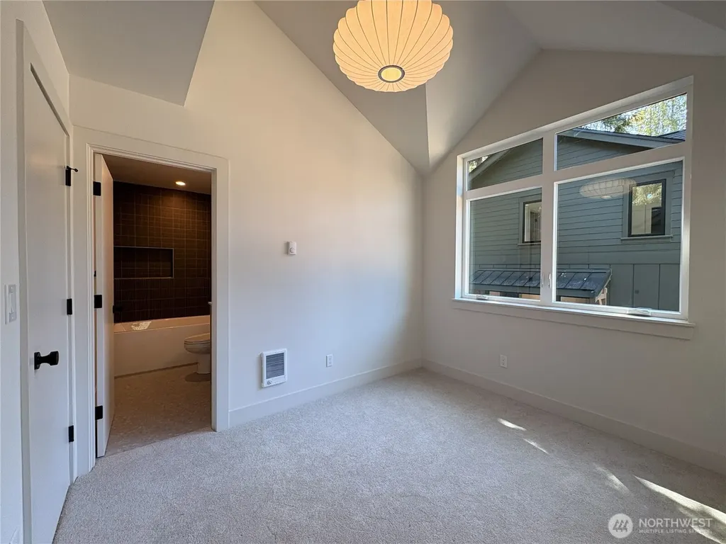 3024 NE 95th Street Seattle WA 98115