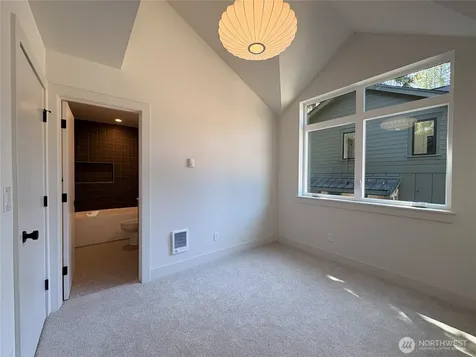 3024 NE 95th Street Seattle WA 98115