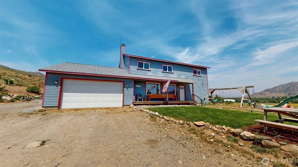 1073 Old Highway 97 Brewster WA 98812