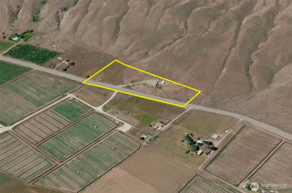 1073 Old Highway 97 Brewster WA 98812