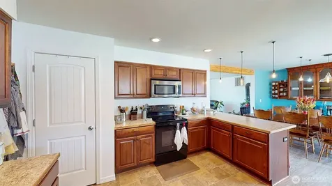 1073 Old Highway 97 Brewster WA 98812