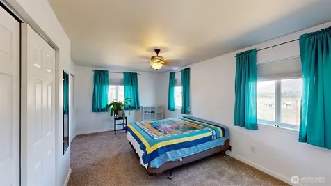 1073 Old Highway 97 Brewster WA 98812