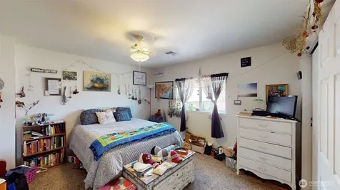 1073 Old Highway 97 Brewster WA 98812