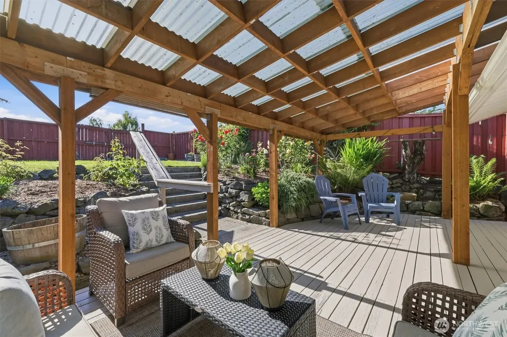 8425 18th Avenue SW Seattle WA 98106