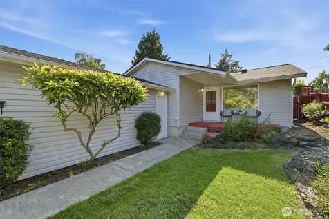 8425 18th Avenue SW Seattle WA 98106