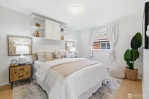 8425 18th Avenue SW Seattle WA 98106