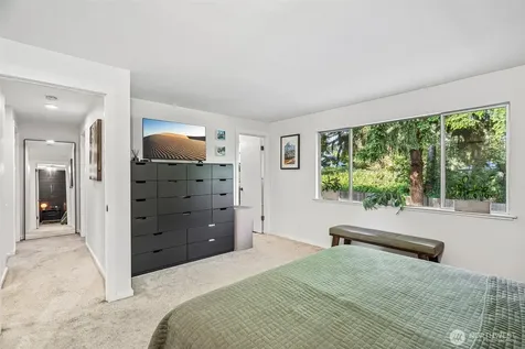 16707 24th Drive SE Bothell WA 98012