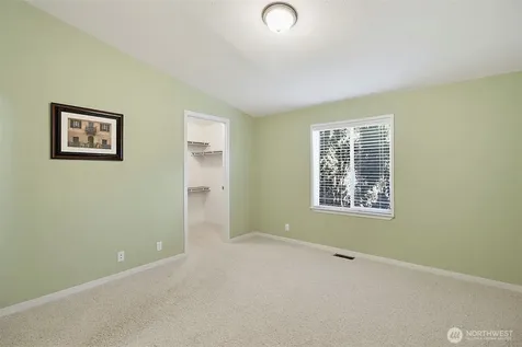 21804 SE 272nd Place Maple Valley WA 98038