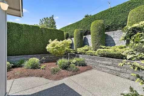 21804 SE 272nd Place Maple Valley WA 98038