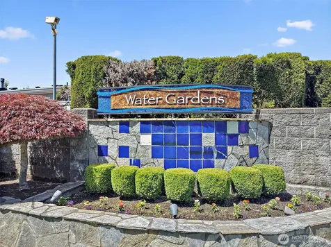 21804 SE 272nd Place Maple Valley WA 98038
