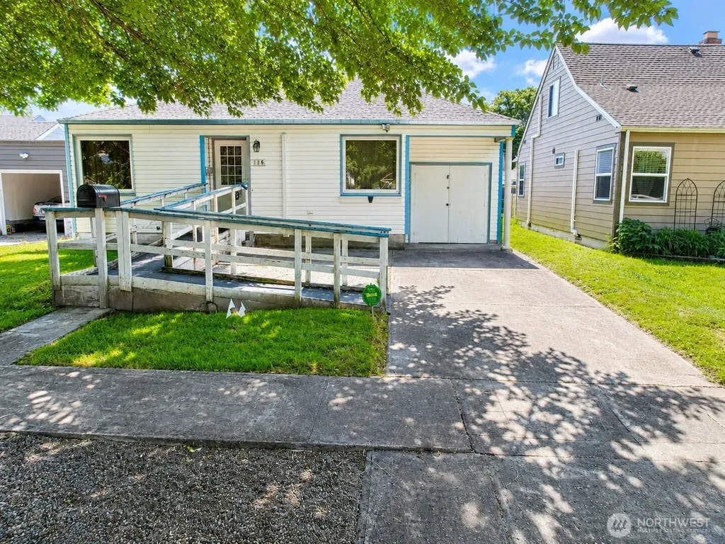 566 25th Avenue Longview WA 98632