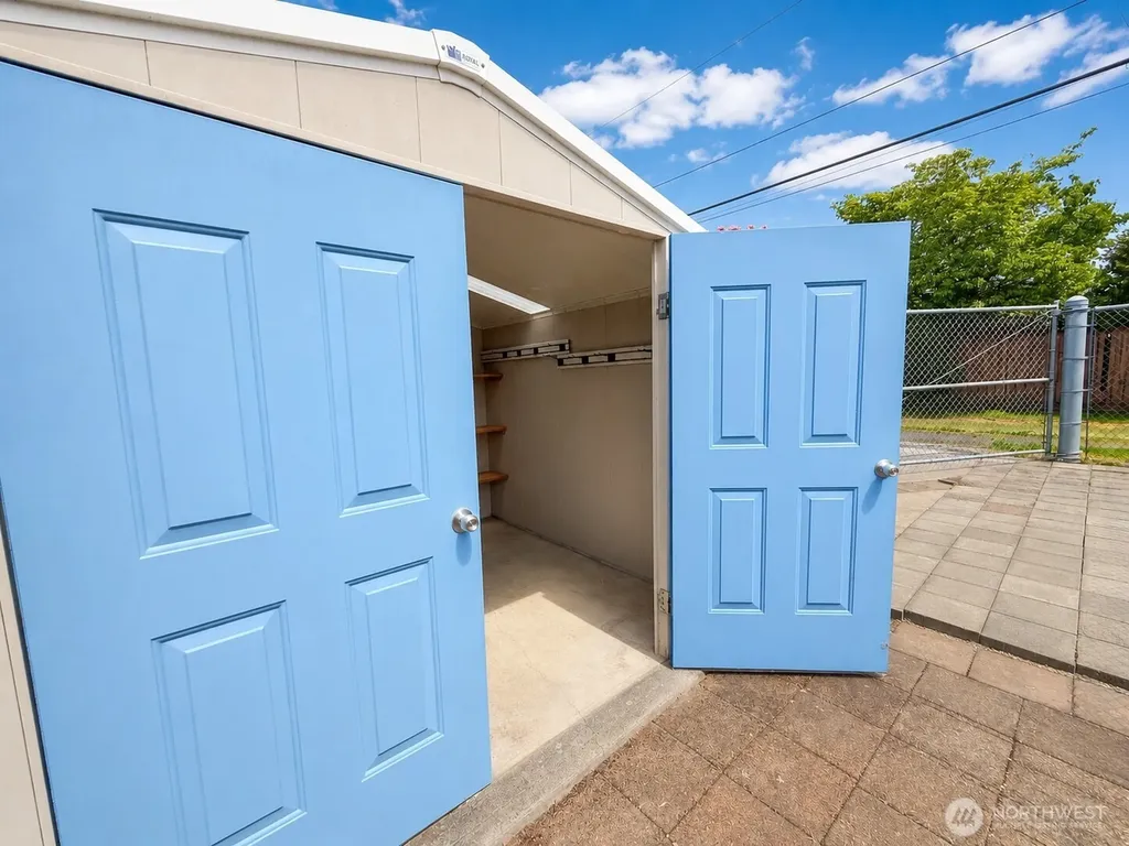 566 25th Avenue Longview WA 98632