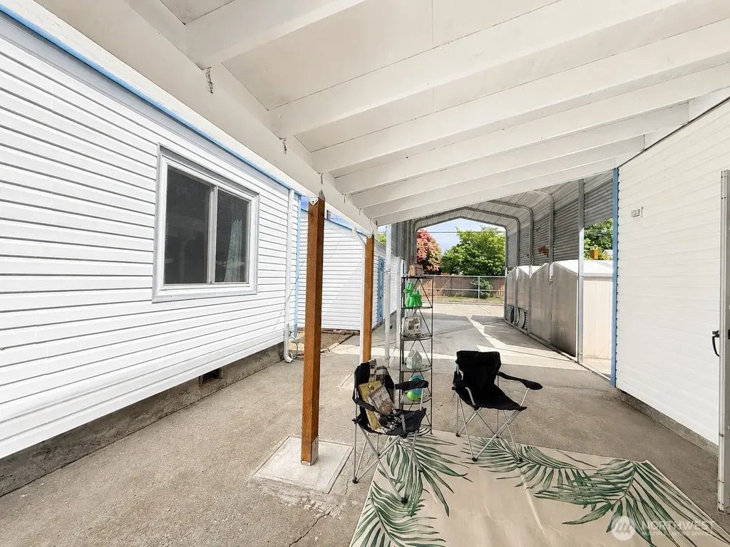 566 25th Avenue Longview WA 98632