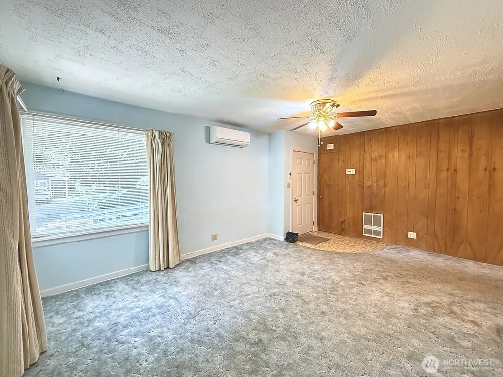 566 25th Avenue Longview WA 98632