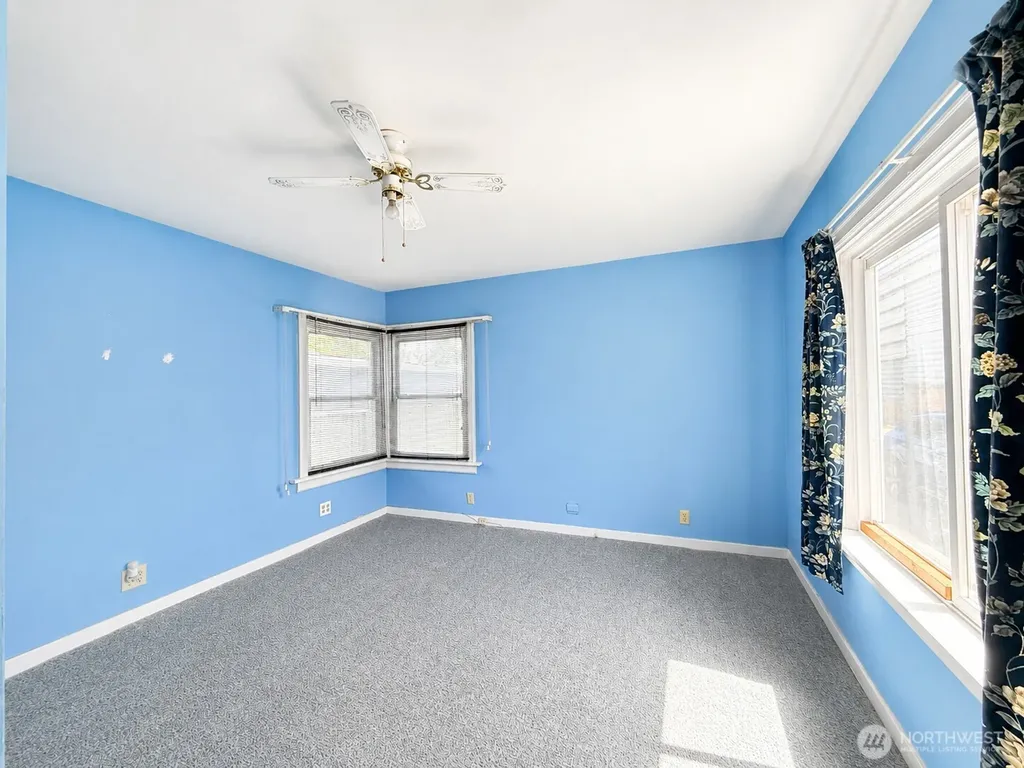 566 25th Avenue Longview WA 98632