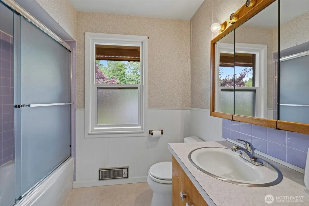 5705 State Route 9 Sedro Woolley WA 98284