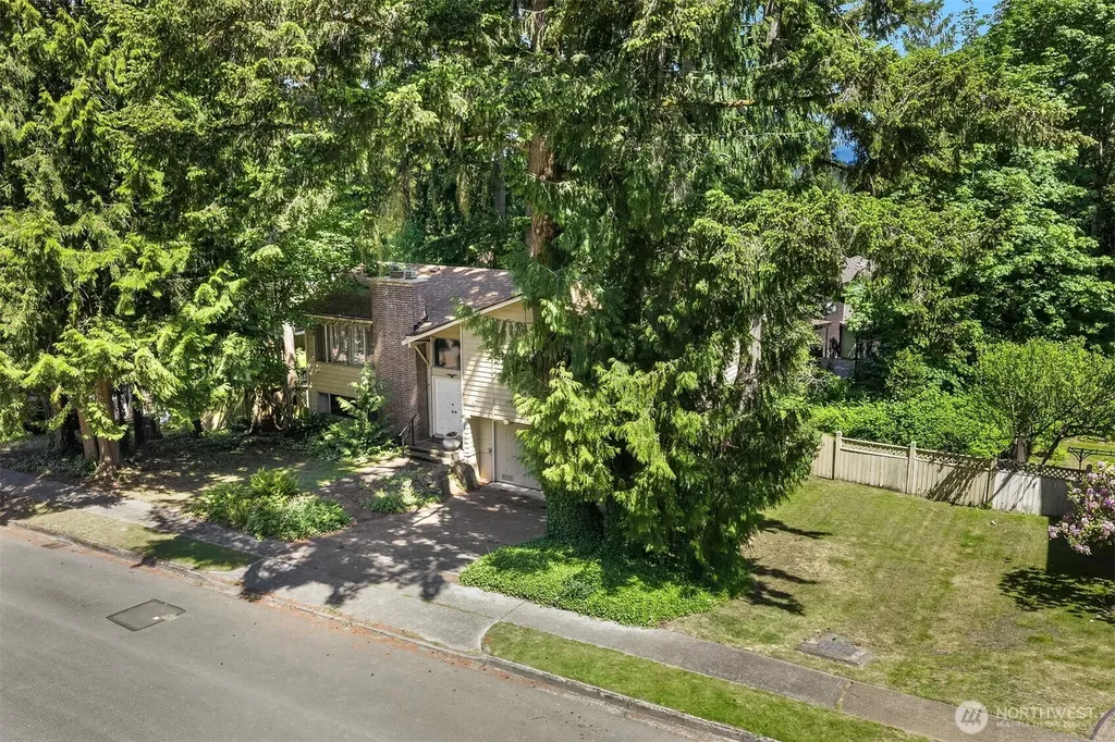 8108 138th Avenue NE Redmond WA 98052
