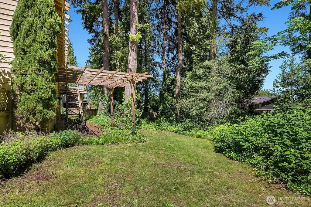 8108 138th Avenue NE Redmond WA 98052