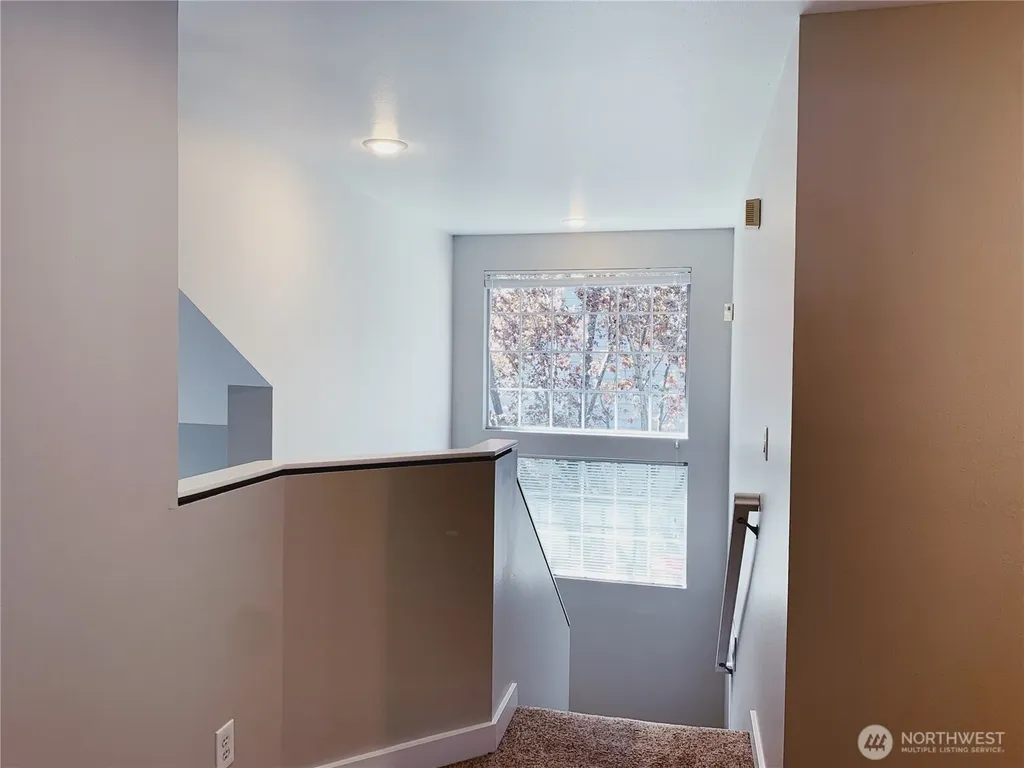 8022 118th Court NE Kirkland WA 98033