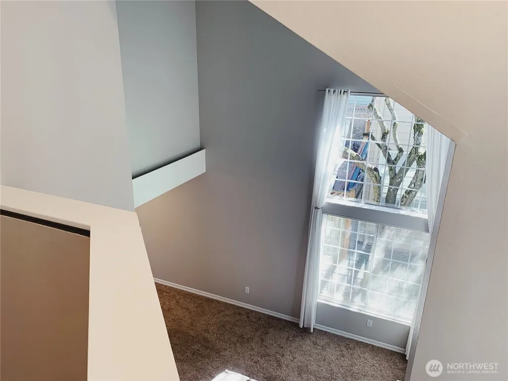 8022 118th Court NE Kirkland WA 98033