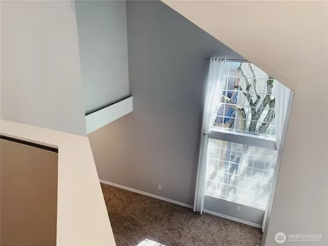 8022 118th Court NE Kirkland WA 98033