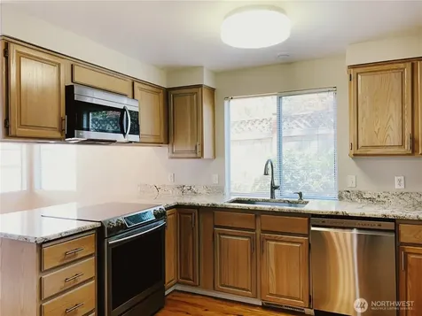 8022 118th Court NE Kirkland WA 98033