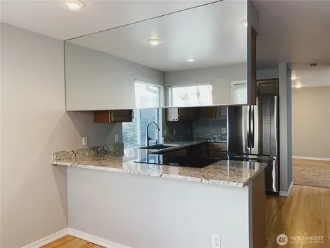 8022 118th Court NE Kirkland WA 98033